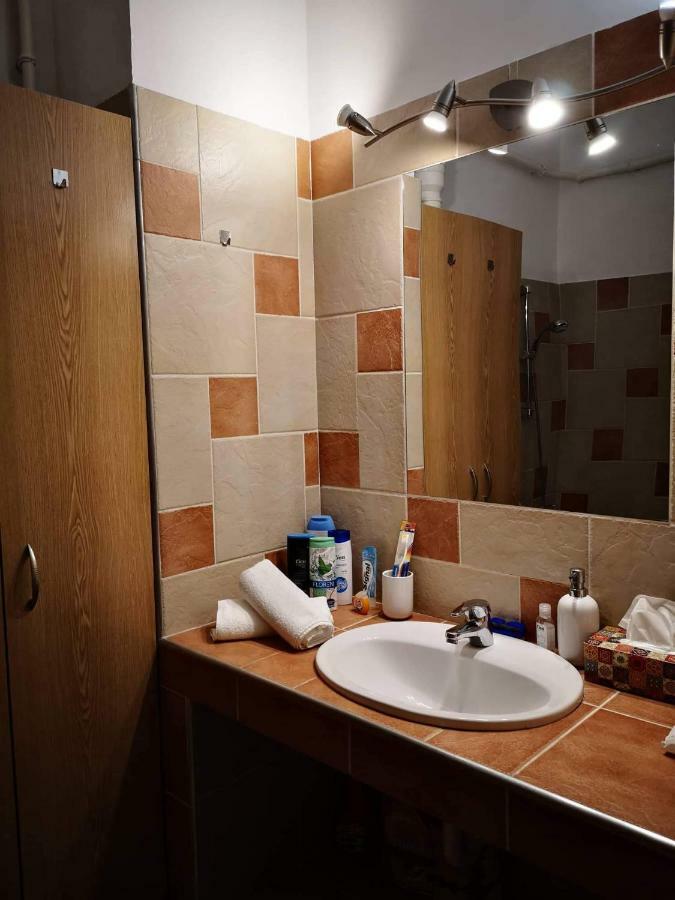 Ferienwohnung King 38-1 Apartman Pécs Exterior foto